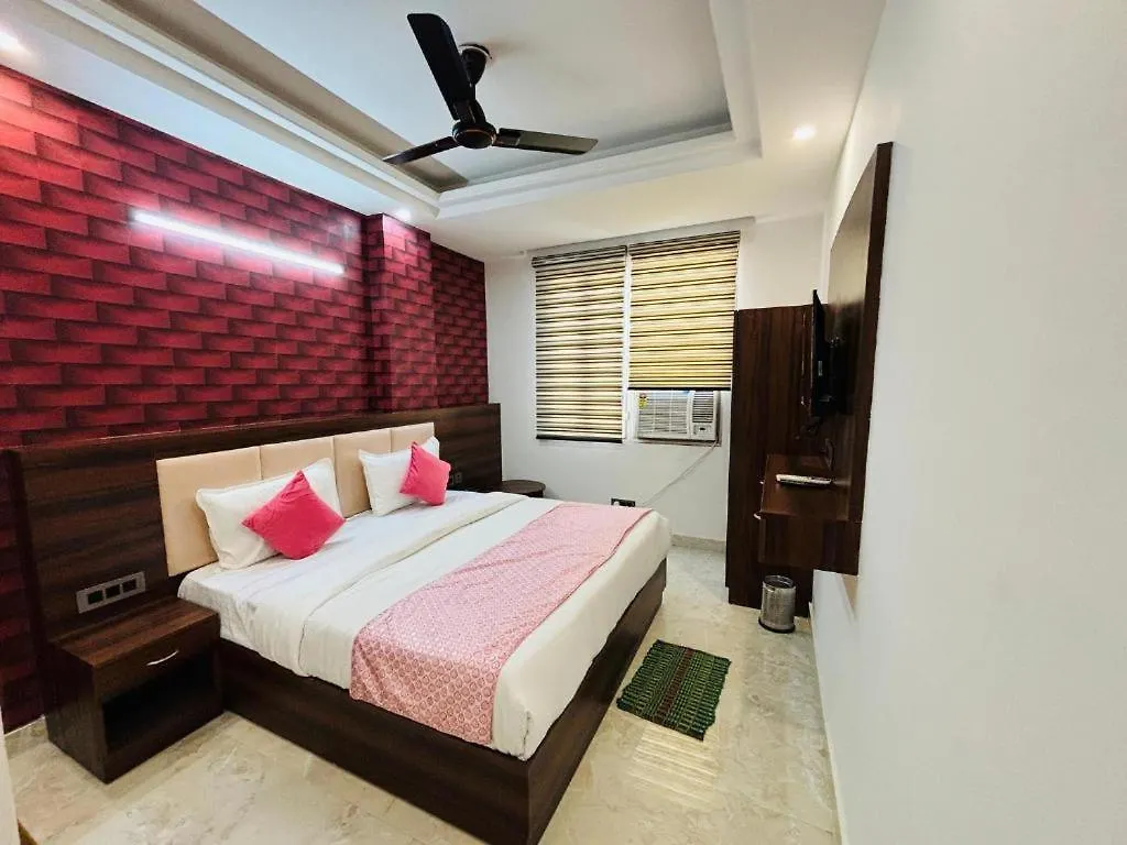 Hotel Madhu Palace Near Delhi Airport  New Delhi