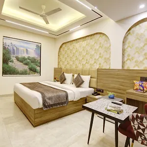 Venus Plaza- Near Delhi Airport Hotel